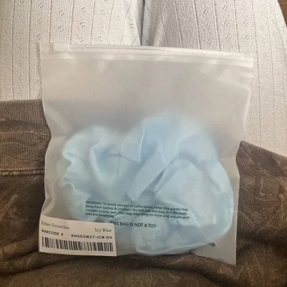 Dairy Boy Icy Blue Scrunchie - Picture 2 of 2